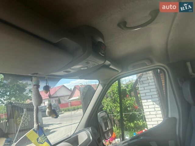Білий Рено Мастєр, об'ємом двигуна 2.3 л та пробігом 230 тис. км за 10700 $, фото 9 на Automoto.ua