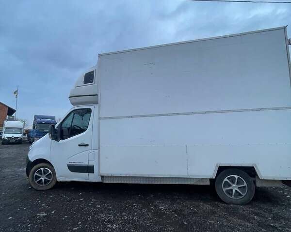 Белый Рено Мастер, объемом двигателя 2.3 л и пробегом 224 тыс. км за 12990 $, фото 5 на Automoto.ua