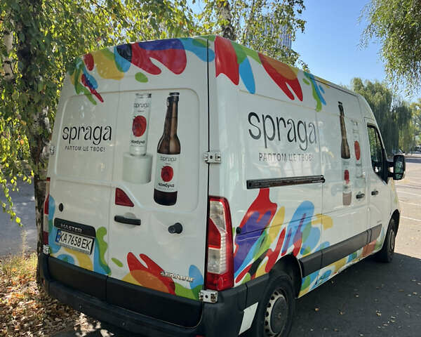 Белый Рено Мастер, объемом двигателя 2.3 л и пробегом 418 тыс. км за 13000 $, фото 4 на Automoto.ua