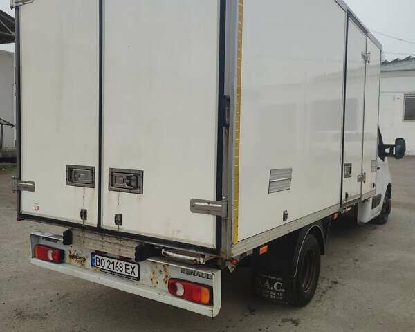 Белый Рено Мастер, объемом двигателя 2.3 л и пробегом 306 тыс. км за 17500 $, фото 6 на Automoto.ua