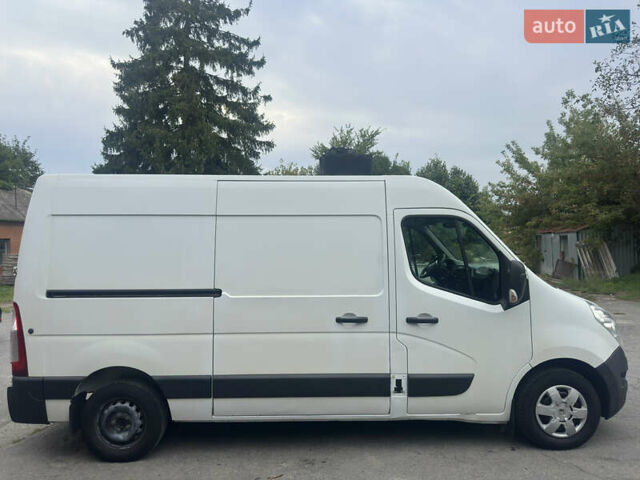 Белый Рено Мастер, объемом двигателя 2.3 л и пробегом 454 тыс. км за 11000 $, фото 8 на Automoto.ua