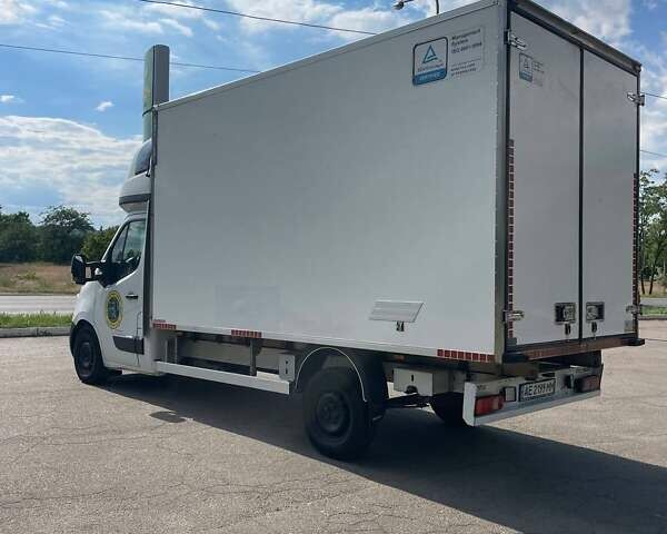 Белый Рено Мастер, объемом двигателя 2.5 л и пробегом 452 тыс. км за 16950 $, фото 13 на Automoto.ua