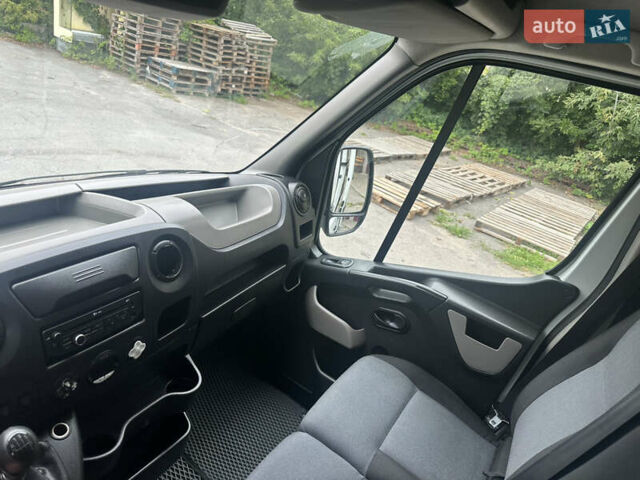 Белый Рено Мастер, объемом двигателя 2.3 л и пробегом 454 тыс. км за 11000 $, фото 18 на Automoto.ua