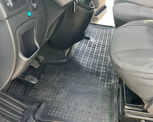 Белый Рено Мастер, объемом двигателя 2.5 л и пробегом 452 тыс. км за 16950 $, фото 26 на Automoto.ua