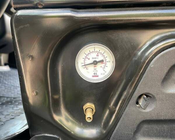 Белый Рено Мастер, объемом двигателя 2.5 л и пробегом 452 тыс. км за 16950 $, фото 18 на Automoto.ua