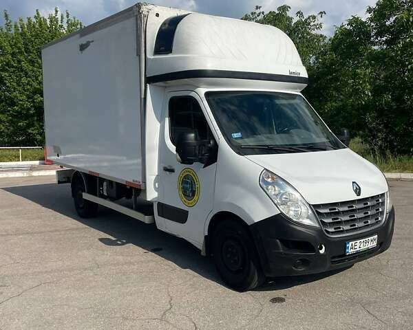 Белый Рено Мастер, объемом двигателя 2.5 л и пробегом 452 тыс. км за 16950 $, фото 7 на Automoto.ua