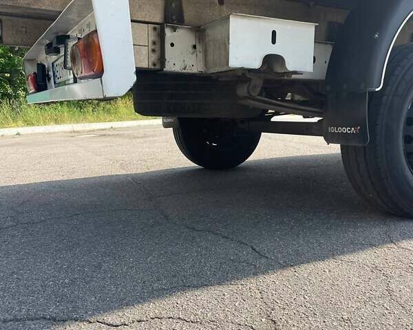 Белый Рено Мастер, объемом двигателя 2.5 л и пробегом 452 тыс. км за 16950 $, фото 11 на Automoto.ua