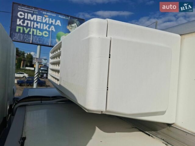 Белый Рено Мастер, объемом двигателя 2.3 л и пробегом 419 тыс. км за 16000 $, фото 9 на Automoto.ua