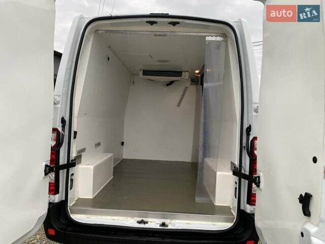Белый Рено Мастер, объемом двигателя 0 л и пробегом 186 тыс. км за 17350 $, фото 22 на Automoto.ua