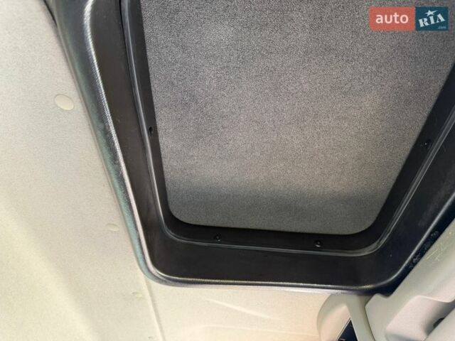 Білий Рено Мастєр, об'ємом двигуна 2.3 л та пробігом 287 тис. км за 16000 $, фото 68 на Automoto.ua