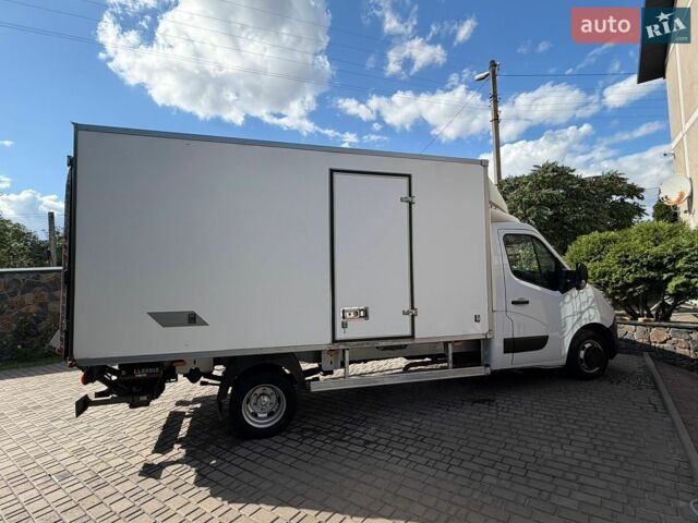 Белый Рено Мастер, объемом двигателя 2.3 л и пробегом 298 тыс. км за 18500 $, фото 16 на Automoto.ua