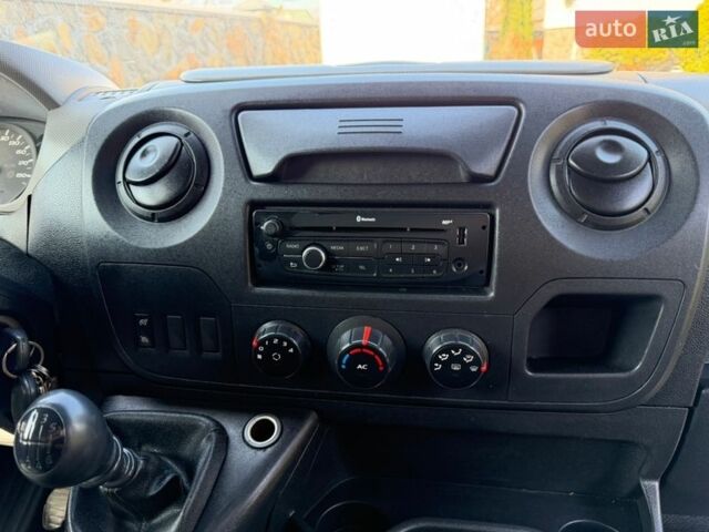 Білий Рено Мастєр, об'ємом двигуна 2.3 л та пробігом 287 тис. км за 16000 $, фото 79 на Automoto.ua