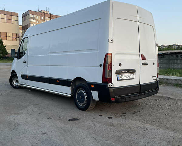Белый Рено Мастер, объемом двигателя 2.3 л и пробегом 450 тыс. км за 11500 $, фото 4 на Automoto.ua