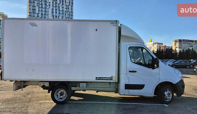 Белый Рено Мастер, объемом двигателя 2.3 л и пробегом 273 тыс. км за 18500 $, фото 4 на Automoto.ua