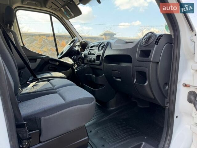 Білий Рено Мастєр, об'ємом двигуна 2.3 л та пробігом 287 тис. км за 16000 $, фото 75 на Automoto.ua