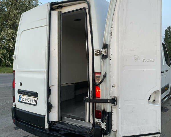 Білий Рено Мастєр, об'ємом двигуна 2.3 л та пробігом 450 тис. км за 9800 $, фото 21 на Automoto.ua