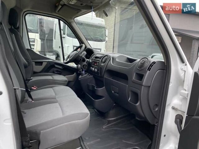 Белый Рено Мастер, объемом двигателя 0 л и пробегом 186 тыс. км за 17350 $, фото 32 на Automoto.ua