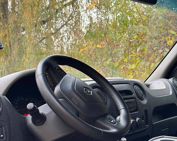 Білий Рено Мастєр, об'ємом двигуна 2.3 л та пробігом 315 тис. км за 16300 $, фото 5 на Automoto.ua