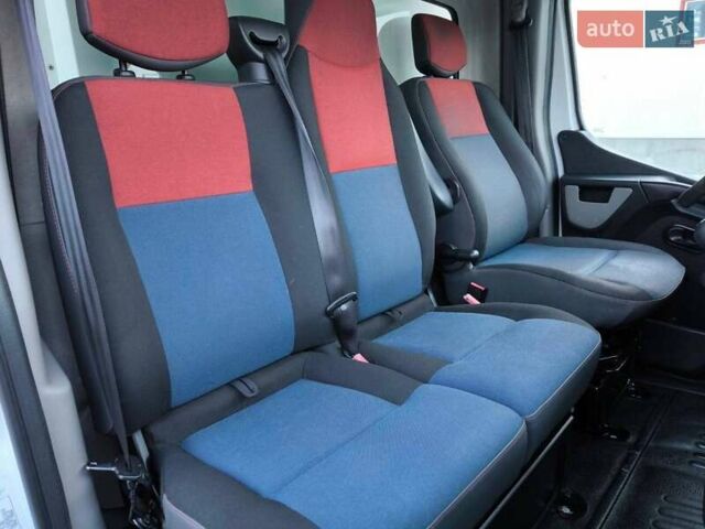 Белый Рено Мастер, объемом двигателя 2.3 л и пробегом 273 тыс. км за 18500 $, фото 15 на Automoto.ua