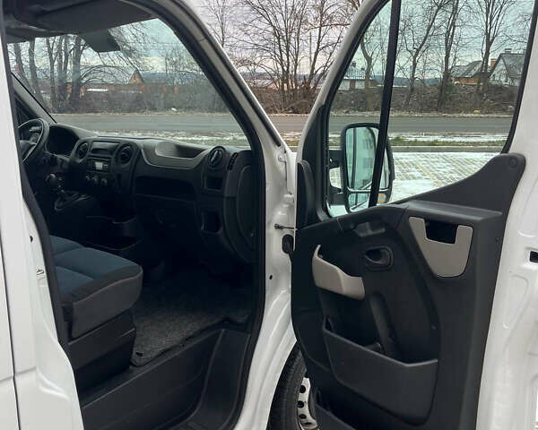 Білий Рено Мастєр, об'ємом двигуна 2.3 л та пробігом 265 тис. км за 16550 $, фото 29 на Automoto.ua