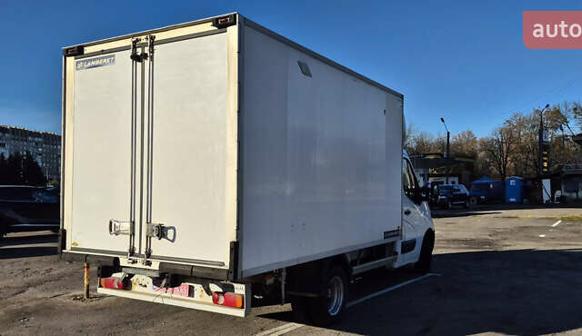 Белый Рено Мастер, объемом двигателя 2.3 л и пробегом 273 тыс. км за 18500 $, фото 8 на Automoto.ua