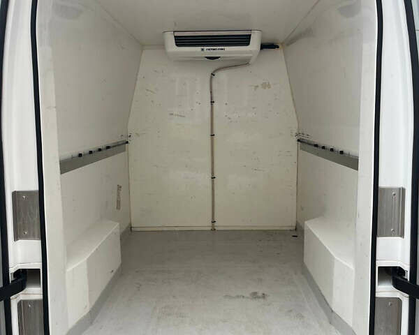 Білий Рено Мастєр, об'ємом двигуна 2.3 л та пробігом 265 тис. км за 16550 $, фото 9 на Automoto.ua