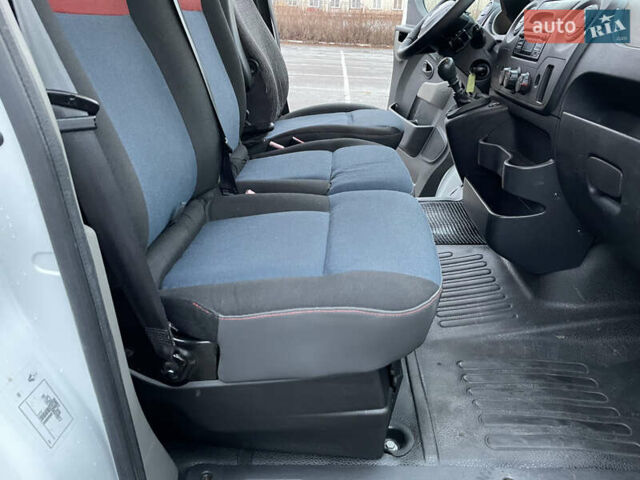 Білий Рено Мастєр, об'ємом двигуна 2.3 л та пробігом 388 тис. км за 21800 $, фото 37 на Automoto.ua