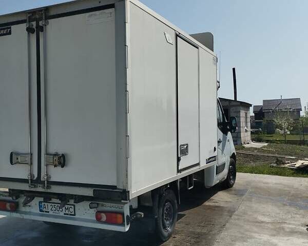 Белый Рено Мастер, объемом двигателя 2.3 л и пробегом 495 тыс. км за 14000 $, фото 5 на Automoto.ua