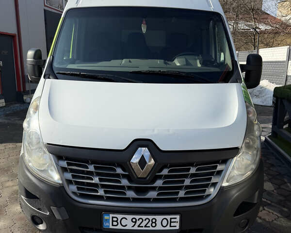 Белый Рено Мастер, объемом двигателя 2.3 л и пробегом 420 тыс. км за 13200 $, фото 2 на Automoto.ua