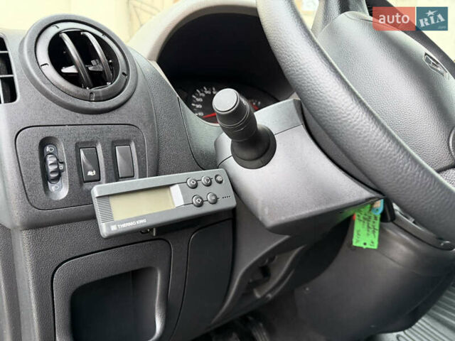 Білий Рено Мастєр, об'ємом двигуна 2.3 л та пробігом 301 тис. км за 17500 $, фото 62 на Automoto.ua