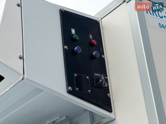 Белый Рено Мастер, объемом двигателя 2.3 л и пробегом 170 тыс. км за 16900 $, фото 4 на Automoto.ua