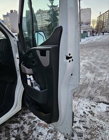 Белый Рено Мастер, объемом двигателя 2.3 л и пробегом 700 тыс. км за 17500 $, фото 11 на Automoto.ua