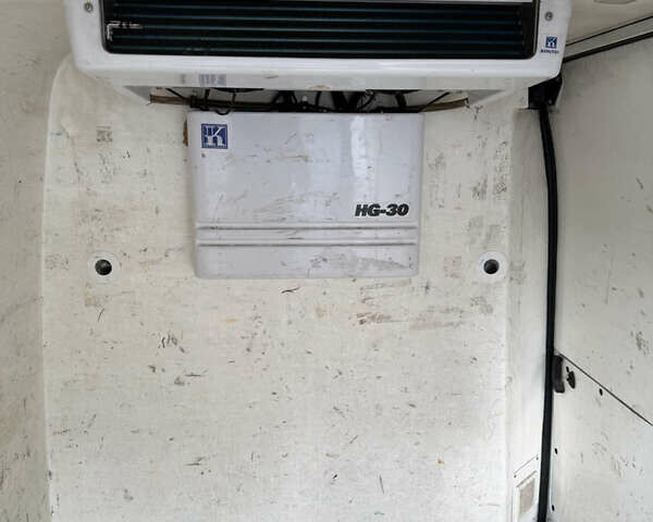 Белый Рено Мастер, объемом двигателя 2.3 л и пробегом 420 тыс. км за 13200 $, фото 17 на Automoto.ua