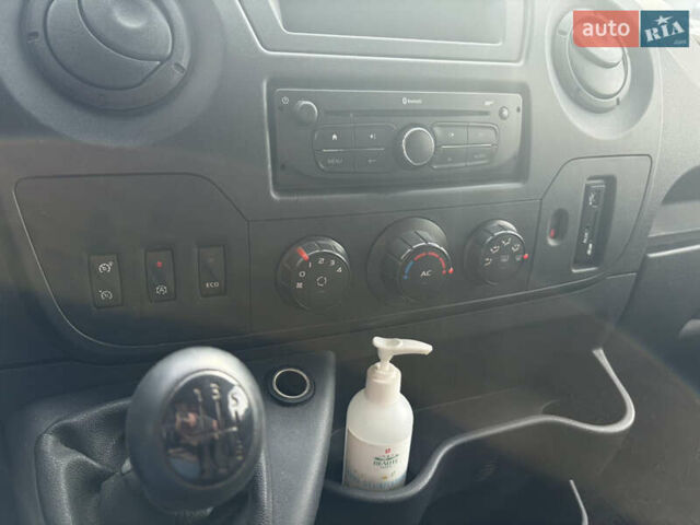 Белый Рено Мастер, объемом двигателя 2.3 л и пробегом 350 тыс. км за 14500 $, фото 9 на Automoto.ua