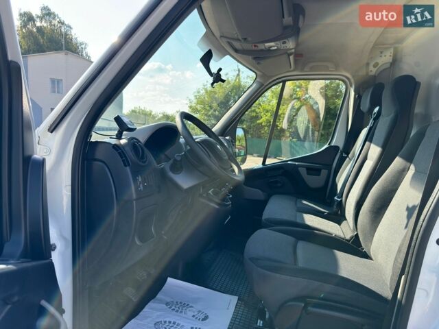 Белый Рено Мастер, объемом двигателя 2.3 л и пробегом 234 тыс. км за 15950 $, фото 21 на Automoto.ua