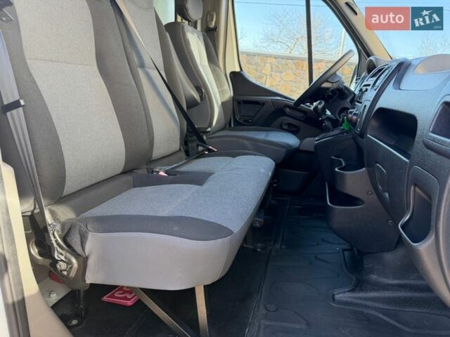 Білий Рено Мастєр, об'ємом двигуна 2.3 л та пробігом 303 тис. км за 17500 $, фото 50 на Automoto.ua