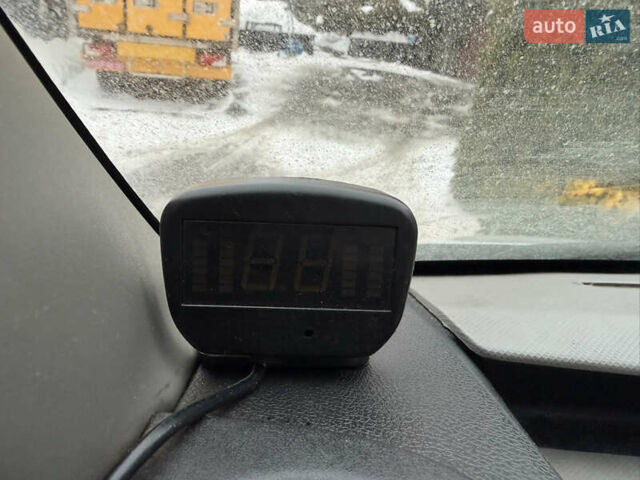 Білий Рено Мастєр, об'ємом двигуна 2.3 л та пробігом 301 тис. км за 17500 $, фото 57 на Automoto.ua