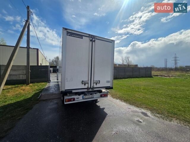 Белый Рено Мастер, объемом двигателя 2.3 л и пробегом 442 тыс. км за 17000 $, фото 1 на Automoto.ua