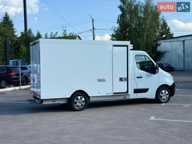 Белый Рено Мастер, объемом двигателя 2.3 л и пробегом 234 тыс. км за 15950 $, фото 7 на Automoto.ua