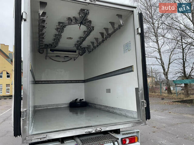 Білий Рено Мастєр, об'ємом двигуна 2.3 л та пробігом 388 тис. км за 21800 $, фото 7 на Automoto.ua