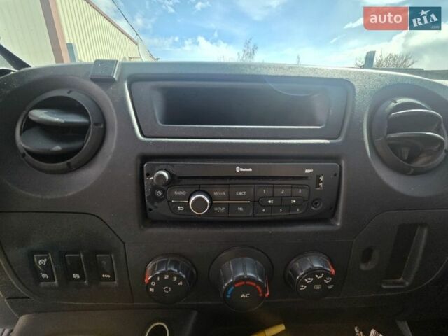 Белый Рено Мастер, объемом двигателя 2.3 л и пробегом 442 тыс. км за 17000 $, фото 14 на Automoto.ua