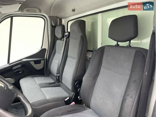 Білий Рено Мастєр, об'ємом двигуна 2.3 л та пробігом 293 тис. км за 21900 $, фото 6 на Automoto.ua