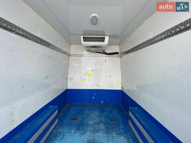 Белый Рено Мастер, объемом двигателя 2.3 л и пробегом 213 тыс. км за 17500 $, фото 5 на Automoto.ua