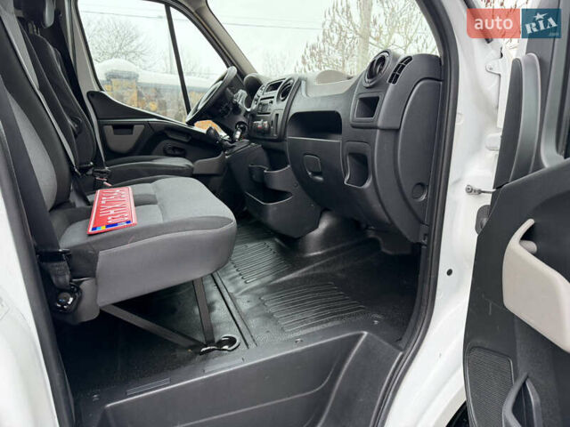 Білий Рено Мастєр, об'ємом двигуна 2.3 л та пробігом 301 тис. км за 17500 $, фото 58 на Automoto.ua