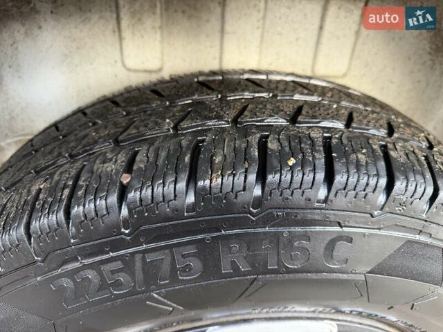 Белый Рено Мастер, объемом двигателя 2.3 л и пробегом 420 тыс. км за 13200 $, фото 30 на Automoto.ua