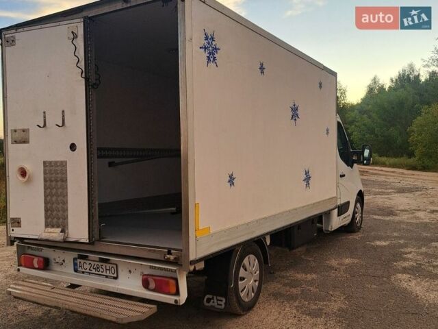 Белый Рено Мастер, объемом двигателя 2.3 л и пробегом 380 тыс. км за 16700 $, фото 9 на Automoto.ua