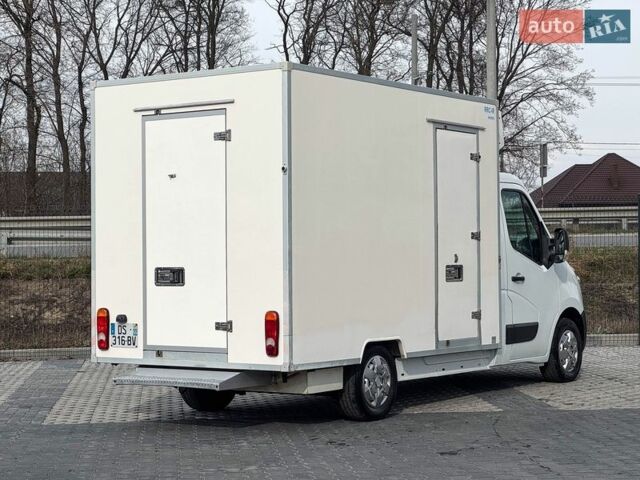 Белый Рено Мастер, объемом двигателя 2.3 л и пробегом 170 тыс. км за 16900 $, фото 6 на Automoto.ua