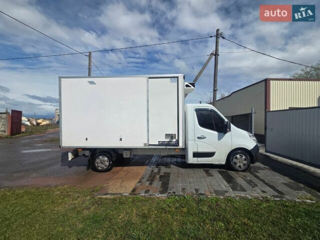 Белый Рено Мастер, объемом двигателя 2.3 л и пробегом 442 тыс. км за 17000 $, фото 2 на Automoto.ua