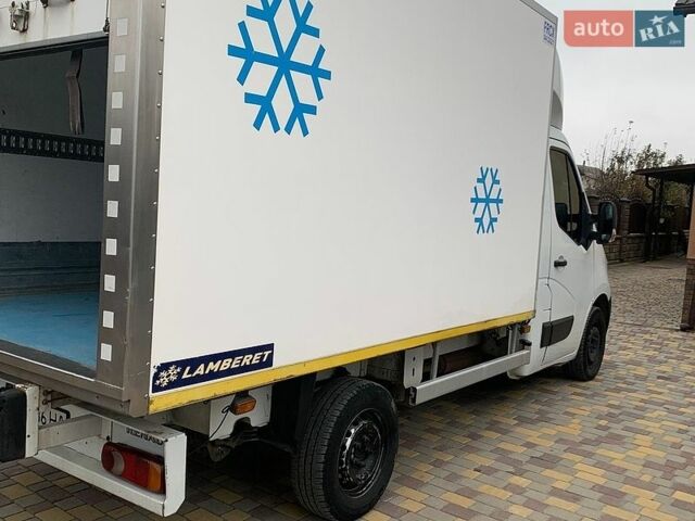Белый Рено Мастер, объемом двигателя 2.3 л и пробегом 375 тыс. км за 16500 $, фото 2 на Automoto.ua