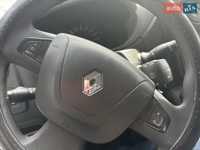 Белый Рено Мастер, объемом двигателя 2.3 л и пробегом 350 тыс. км за 14500 $, фото 8 на Automoto.ua